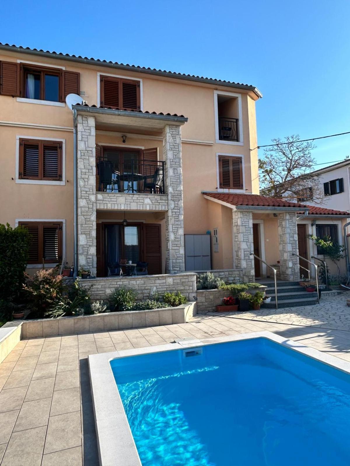 Villa Krasa Sea View Apartmants With Pool Лижнян Экстерьер фото