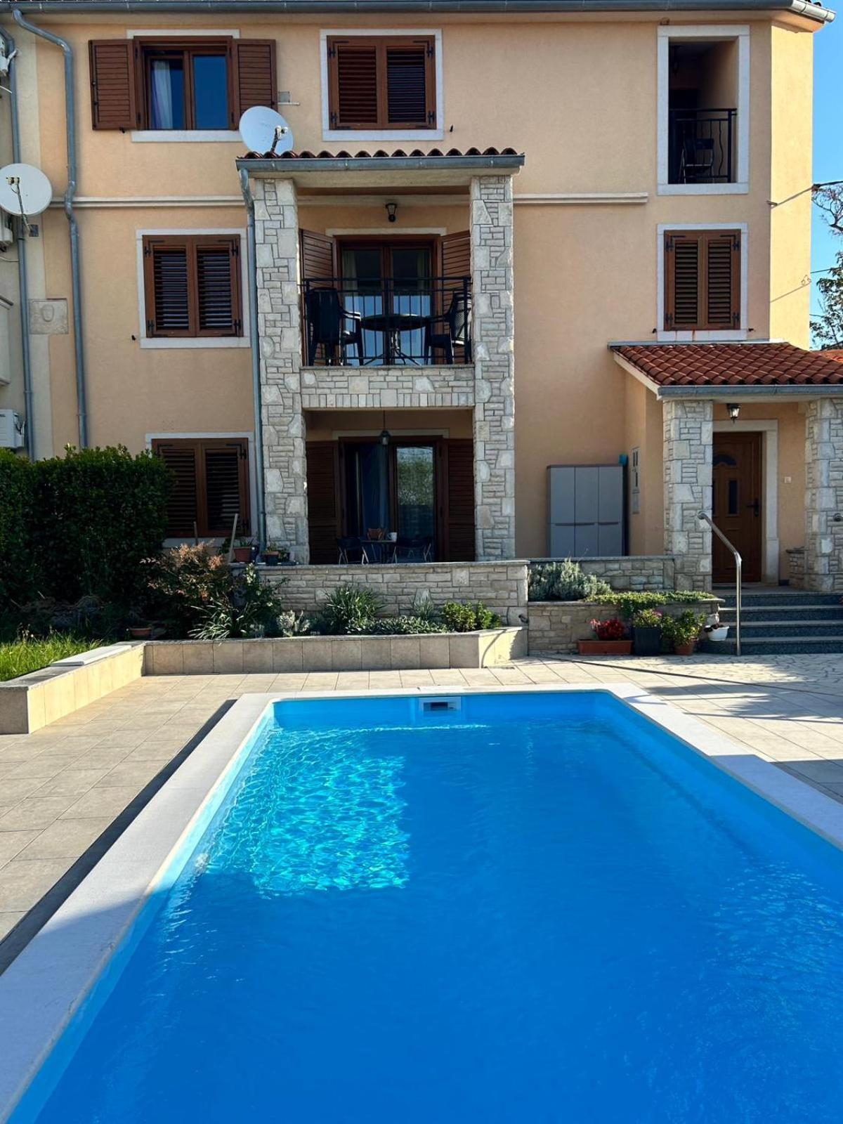 Villa Krasa Sea View Apartmants With Pool Лижнян Экстерьер фото